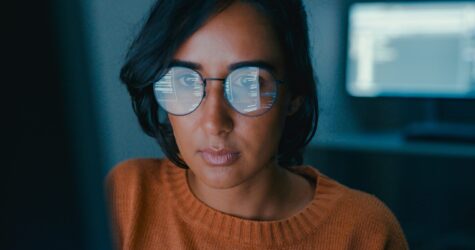 Developer using AI for content marketing.